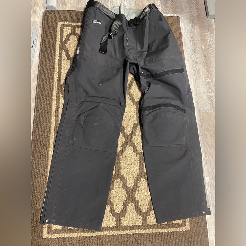 Aerostitch Darien Motorcycle Pants Men’s 38 Black GORE-Tex